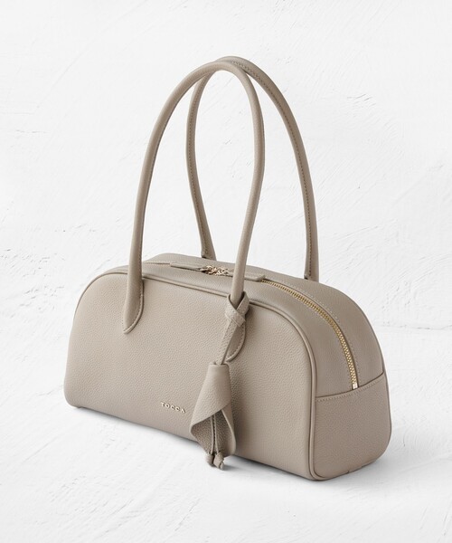 TOCCA(トッカ)の「BUD OF LILY SLIM BOSTON BAG ボストンバッグ(ボストンバッグ・レディース・ブラック系・F)」の8枚目の写真