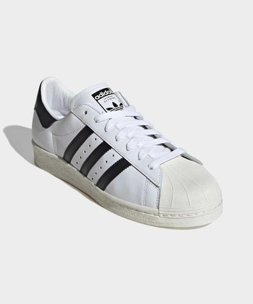 adidas(アディダス)の「スーパースター 82 / Superstar 82 / アディダスオリジナルス adidas Originals(スニーカー・メンズ・ホワイト・22.0cm/22.5cm/23.0cm/23.5cm/30.0cm/27.0cm/27.5cm/28.0cm/28.5cm/29.0cm/29.5cm/24.0cm/24.5cm/25.0cm/25.5cm/26.0cm/26.5cm)」の4枚目の写真