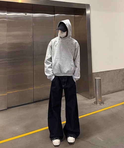 Ressaca(レサーカ)の「スタッズ付きバック刺繍スウェットパーカー(パーカー・メンズ・ブラック/グレー・M/L)」の21枚目の写真