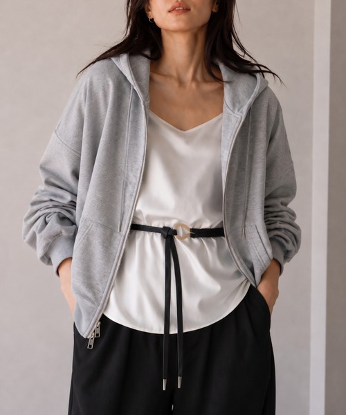 gray ショート丈ver.
モデル身長：157cm