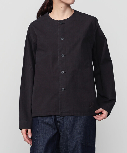 ORCIVAL(オーシバル)の「ORCIVAL | コットンツイル ノーカラー シャツ WOMEN(シャツ/ブラウス・レディース・ブラック/ブラウン系その他・1)」の18枚目の写真