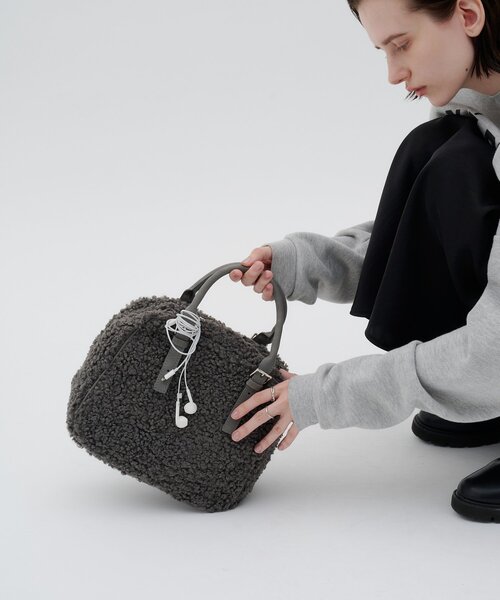 CIAOPANIC TYPY(チャオパニックティピー)の「:【ZOZO限定】アソート素材ベルトデザインボストンBAG(ショルダーバッグ・レディース・グレー/ブラック/ブラウン・ONE SIZE)」の14枚目の写真