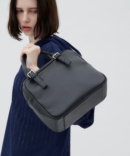 CIAOPANIC TYPY(チャオパニックティピー)の「:【ZOZO限定】アソート素材ベルトデザインボストンBAG(ショルダーバッグ・レディース・グレー/ブラック/ブラウン・ONE SIZE)」の1枚目の写真