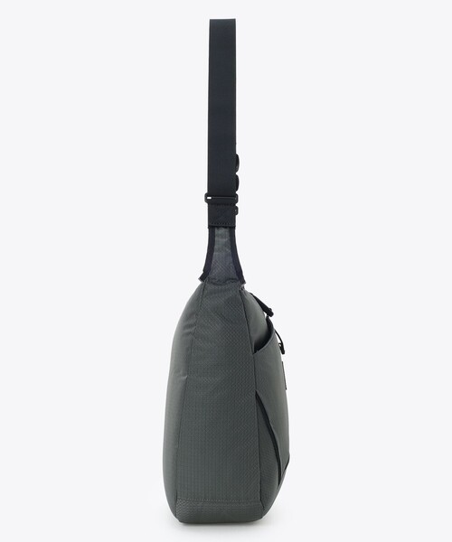 Columbia(コロンビア)の「Columbia/ グレートスモーキーガーデンEXショルダー /コロンビア(ショルダーバッグ・レディース・グレー/ブラック系その他/ブラック・ONE SIZE)」の7枚目の写真