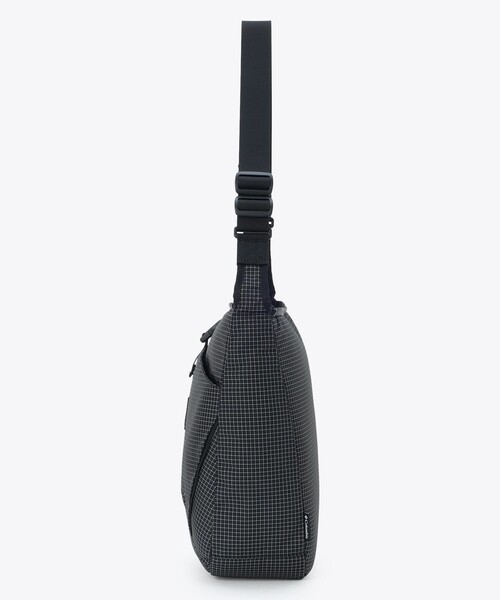Columbia(コロンビア)の「Columbia/ グレートスモーキーガーデンEXショルダー /コロンビア(ショルダーバッグ・レディース・グレー/ブラック系その他/ブラック・ONE SIZE)」の15枚目の写真