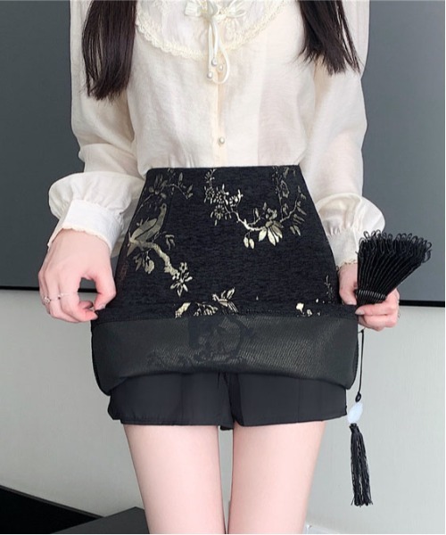 &soiree(アンドソワレ)の「ジャガード風ミニスカート(スカート・レディース・アイボリー/ブラック・SMALL/MEDIUM/LARGE/X-LARGE)」の6枚目の写真