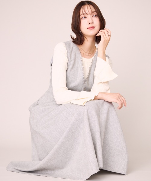 MISCH MASCH(ミッシュマッシュ)の「2026秋冬新作 ツイードフリンジVネックジャンスカ(ワンピース・レディース・ブラック/ブラウン/グレー・S/M)」の3枚目の写真