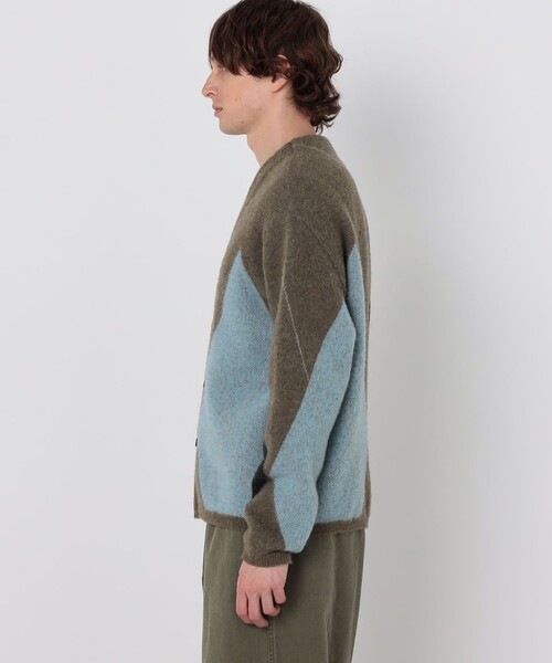 TOMORROWLAND (トゥモローランド)の「【WEB先行予約】TOMORROWLAND tricot メリノウール チーゼル起毛 アーガイルカーディガン(カーディガン/ボレロ・メンズ・ブラウン系その他/ブルー系その他・M/S)」の6枚目の写真