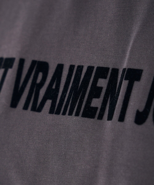 a.v.v(アーヴェヴェ)の「裾ドロスト ロンT(Tシャツ/カットソー・レディース・ホワイト/チャコールグレー・39)」の22枚目の写真