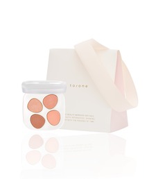 to one（トーン）の「to one   【ZOZOCOSME限定】ペタル フロート アイパレット(数量限定ギフトセット)（コスメキット/ギフトセット）」