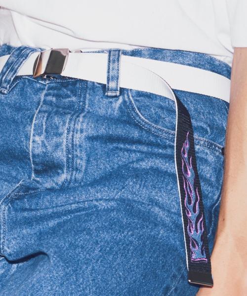 KaneZ(ケインズ)の「<KaneZ> EMBRO G.I.BELT/ベルト(ベルト・メンズ・ブラック/レッド/イエロー・FREE)」の1枚目の写真