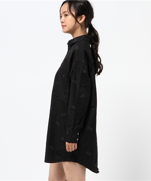 RODEO CROWNS WIDE BOWL（ロデオクラウンズワイドボウル）の「ロゴ シャツワンピース（ワンピース・レディース・ブラック系その他・SMALL）」の7枚目の写真