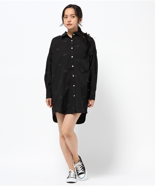 RODEO CROWNS WIDE BOWL（ロデオクラウンズワイドボウル）の「ロゴ シャツワンピース（ワンピース・レディース・ブラック系その他・SMALL）」の9枚目の写真