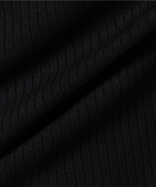 SLY（スライ）の「CUT RIB TURTLE TOPS（Tシャツ/カットソー・レディース・ブラック/イエロー系その他/トップグレー/ワインレッド・1/2）」の11枚目の写真