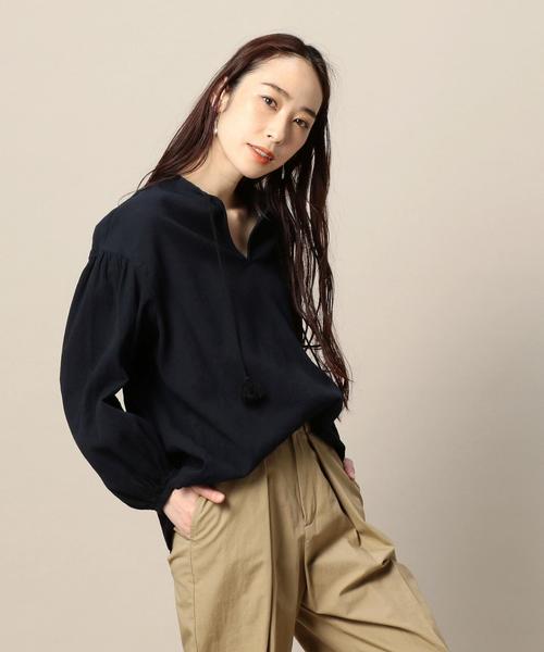 BEAUTY&YOUTH UNITED ARROWS（ビューティーアンドユースユナイテッドアローズ）の「BY クレープギャザースタンド9分袖ブラウス ◆（シャツ/ブラウス・レディース・オフホワイト/イエロー/ネイビー・FREE）」の2枚目の写真
