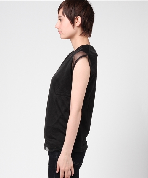 min@RNA（ミンアットアールエヌエー）の「M0354 透けレイヤードノースリ（タンクトップ・レディース・キナリ/グレー/ブラック・MEDIUM）」の5枚目の写真