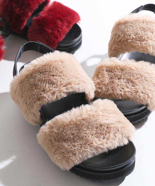 WEGO（ウィゴー）の「WEGO/ダブルベルトファーサンダル（サンダル・レディース・グレー/ブラック/ワイン/キャメル・MEDIUM/LARGE）」の4枚目の写真