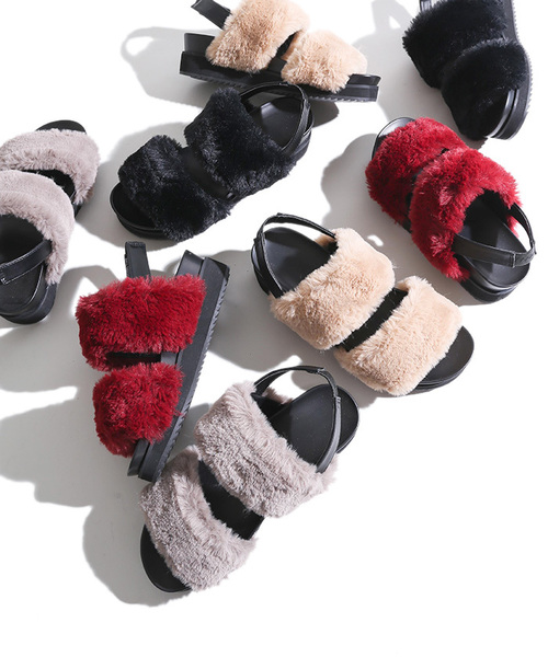 WEGO（ウィゴー）の「WEGO/ダブルベルトファーサンダル（サンダル・レディース・グレー/ブラック/ワイン/キャメル・MEDIUM/LARGE）」の17枚目の写真