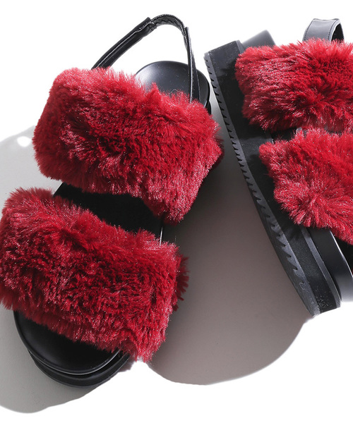 WEGO（ウィゴー）の「WEGO/ダブルベルトファーサンダル（サンダル・レディース・グレー/ブラック/ワイン/キャメル・MEDIUM/LARGE）」の13枚目の写真