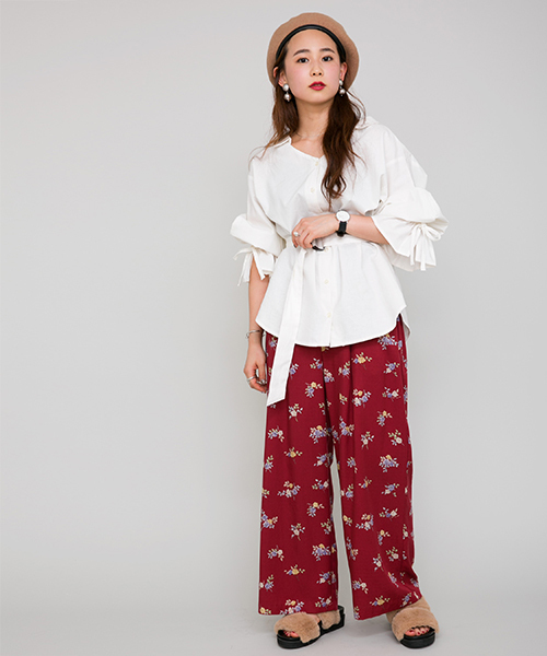 WEGO（ウィゴー）の「WEGO/ダブルベルトファーサンダル（サンダル・レディース・グレー/ブラック/ワイン/キャメル・MEDIUM/LARGE）」の20枚目の写真