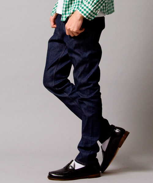 BEAUTY&YOUTH UNITED ARROWS（ビューティーアンドユースユナイテッドアローズ）の「by ∴ ストレッチ /デニム スキニー テーパードパンツ◆（デニムパンツ・メンズ・ネイビー・SMALL/MEDIUM/LARGE/X-LARGE）」の6枚目の写真