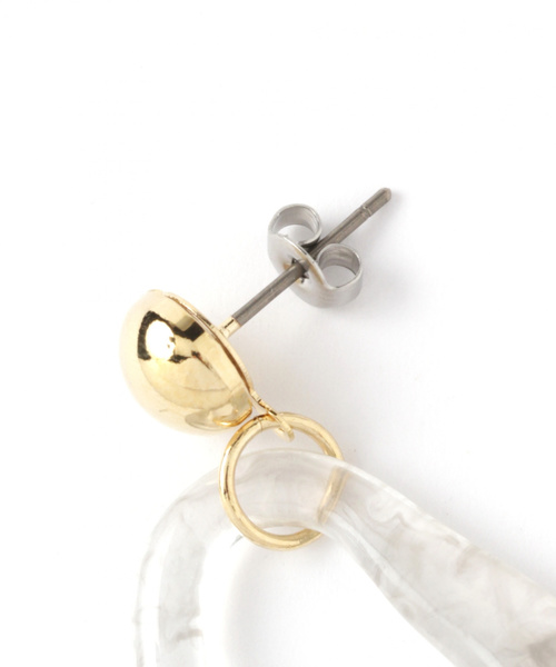 GLOBAL WORK（グローバルワーク）の「ヘンケイカラーピアス/813384（ピアス（両耳用）・レディース・ホワイト/グリーン/グレー・FREE）」の4枚目の写真