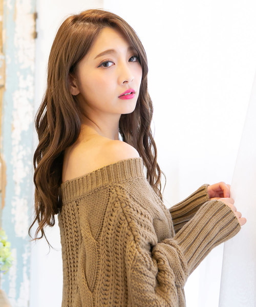 Julia Boutique（ジュリアブティック）の「愛されRICHオフショルダーリンニットワンピース/15314（ワンピース・レディース・ホワイト/ブラック/ネイビー/グレー/カーキ/ピンク/ブルー/ボルドー/パープル系その他/キャメル/ピンク系その他/ベージュ・S/M/L）」の18枚目の写真