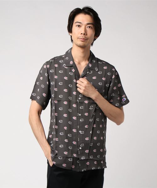 Champion(チャンピオン)の「【Champion/チャンピオン】メンズ キャンパス ショートスリーブシャツ(シャツ/ブラウス・メンズ・ブラック/サックスブルー/ネイビー/ライトピンク・LARGE/MEDIUM/X-LARGE)」の2枚目の写真