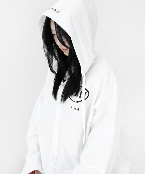 minsobi(ミンソビ)の「フードシャツパーカー(シャツ/ブラウス・メンズ・ホワイト/ブラック/ブラック系その他/ホワイト系その他・FREE)」の7枚目の写真