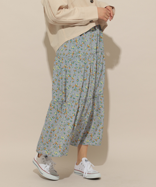 apres jour（アプレジュール）の「小花ティアードスカート【ZOZOTOWN限定アイテム】（スカート・レディース・マスタード/ブラック/オフホワイト/ダークブルー・フリー）」の21枚目の写真