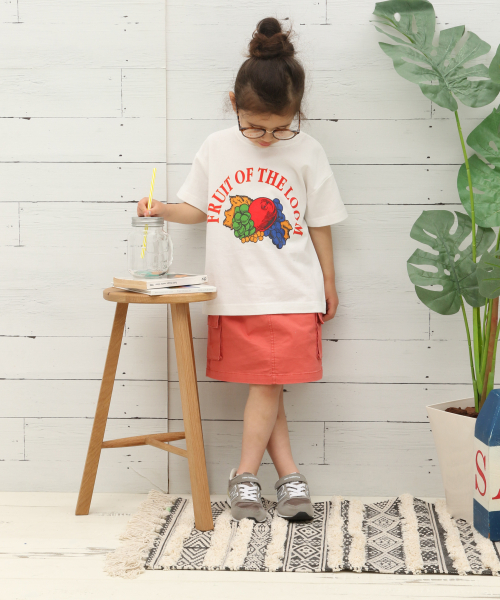 FRUIT OF THE LOOM（フルーツオブザルーム）の「【Fruit Of The Loom(フルーツオブザルーム)】別注ロゴS/S T(KIDS)（Tシャツ/カットソー・キッズ・ブルー/イエロー/ホワイト/ピンク・X-LARGE/XX-LARGE/SMALL/MEDIUM/LARGE）」の6枚目の写真