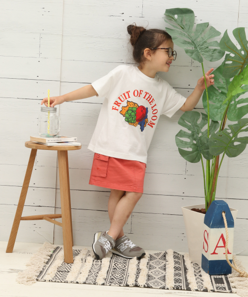 FRUIT OF THE LOOM（フルーツオブザルーム）の「【Fruit Of The Loom(フルーツオブザルーム)】別注ロゴS/S T(KIDS)（Tシャツ/カットソー・キッズ・ブルー/イエロー/ホワイト/ピンク・X-LARGE/XX-LARGE/SMALL/MEDIUM/LARGE）」の7枚目の写真