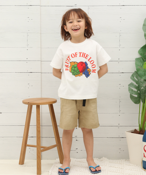 FRUIT OF THE LOOM（フルーツオブザルーム）の「【Fruit Of The Loom(フルーツオブザルーム)】別注ロゴS/S T(KIDS)（Tシャツ/カットソー・キッズ・ブルー/イエロー/ホワイト/ピンク・X-LARGE/XX-LARGE/SMALL/MEDIUM/LARGE）」の8枚目の写真