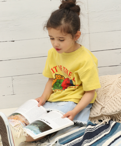 FRUIT OF THE LOOM（フルーツオブザルーム）の「【Fruit Of The Loom(フルーツオブザルーム)】別注ロゴS/S T(KIDS)（Tシャツ/カットソー・キッズ・ブルー/イエロー/ホワイト/ピンク・X-LARGE/XX-LARGE/SMALL/MEDIUM/LARGE）」の14枚目の写真