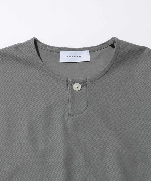 ADAM ET ROPE'(アダムエロペ)の「デラヴェゴールドツイル ヘンリーネックT(Tシャツ/カットソー・メンズ・ホワイト/チャコールグレー/ネイビー・M/L)」の7枚目の写真