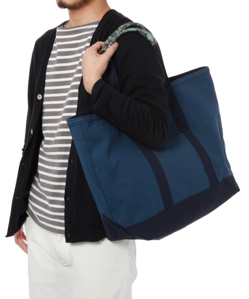 BEAUTY&YOUTH UNITED ARROWS(ビューティーアンドユースユナイテッドアローズ)の「BY キャンバス プリント ストラップ トート(トートバッグ・メンズ・ホワイト/ネイビー・フリー)」の8枚目の写真