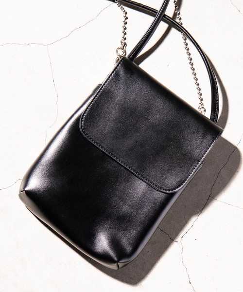 WEGO（ウィゴー）の「WEGO/ダブルチェーンフラップポシェット（ショルダーバッグ・レディース・その他1/ブラック/シルバー/その他2/パープル・FREE）」の2枚目の写真