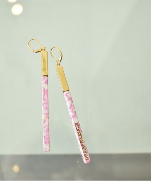 THEATRE PRODUCTS（シアタープロダクツ）の「プラスチックスティックピアス（ピアス（両耳用）・レディース・ブラック/ピンク/オレンジ/ブルー・FREE）」の3枚目の写真