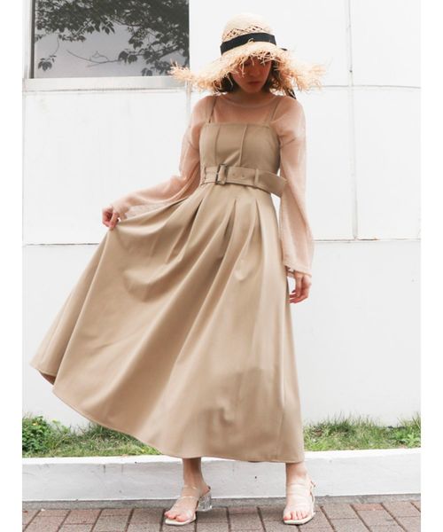 dazzlin（ダズリン）の「バックベルトデザインキャミワンピース（ワンピース・レディース・ベージュ/グレー/オフホワイト/インディゴブルー・SMALL/MEDIUM）」の19枚目の写真