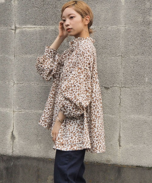 tiptop（ティップトップ）の「キラキラハイネックフレアブラウス（シャツ/ブラウス・レディース・ブラック/パープル/オフホワイト/グリーン/A/B・FREE）」の11枚目の写真