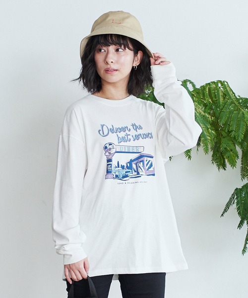 POWER TO THE PEOPLE(パワートゥーザピープル)の「POWER TO THE PEOPLE ヴィンテージイラスト&フォトプリント長袖Tシャツ(Tシャツ/カットソー・メンズ・チャコールグレー/ブラウン/オフホワイト/グリーン/サンドベージュ/ホワイト系その他/グリーン系その他/ホワイト系その他2/ホワイト系その他3/ホワイト系その他4・LL/M/L)」の3枚目の写真