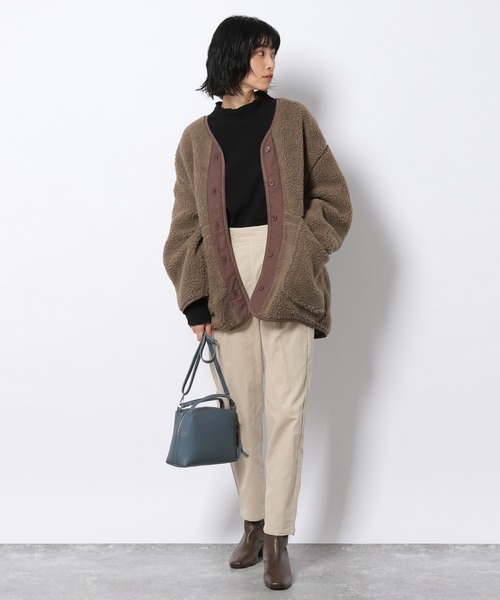 LAKOLE（ラコレ）の「ランダムプリーツハイネックプルオーバー / LAKOLE（Tシャツ/カットソー・レディース・桜/ブラウン系その他/ブラック/オフホワイト・MEDIUM/SMALL）」の5枚目の写真