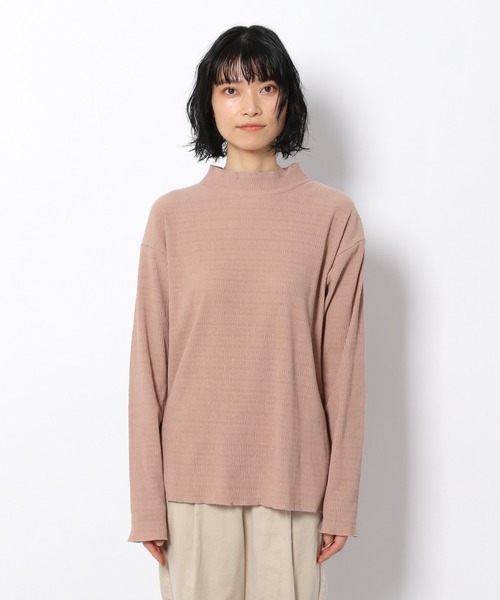 LAKOLE（ラコレ）の「ランダムプリーツハイネックプルオーバー / LAKOLE（Tシャツ/カットソー・レディース・桜/ブラウン系その他/ブラック/オフホワイト・MEDIUM/SMALL）」の6枚目の写真