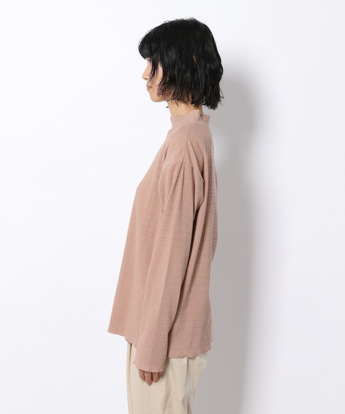 LAKOLE（ラコレ）の「ランダムプリーツハイネックプルオーバー / LAKOLE（Tシャツ/カットソー・レディース・桜/ブラウン系その他/ブラック/オフホワイト・MEDIUM/SMALL）」の13枚目の写真