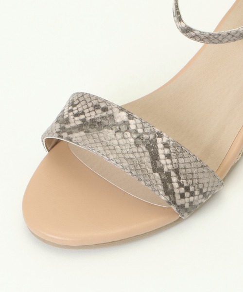 ikka（イッカ）の「ワンストラップサンダル（サンダル・レディース・ブラック/ベージュ/グレー・M/L）」の8枚目の写真