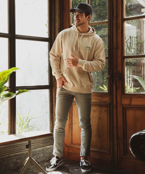 BAYFLOW（ベイフロー）の「カラープリントパーカープルオーバー L/S（パーカー・メンズ・チャコール/ライトピンク/ベージュ/マスタード/オフホワイト/サックスブルー・SMALL/MEDIUM/LARGE）」の9枚目の写真