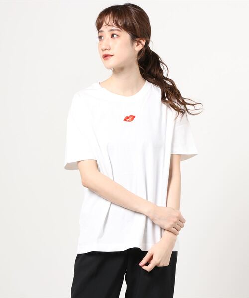 NIKE（ナイキ）の「NIKE/ナイキ WS NSW ボーイ ラヴ S/S Tシャツ（Tシャツ/カットソー・レディース・ホワイト/ブラック・S/M/L/XL）」の2枚目の写真