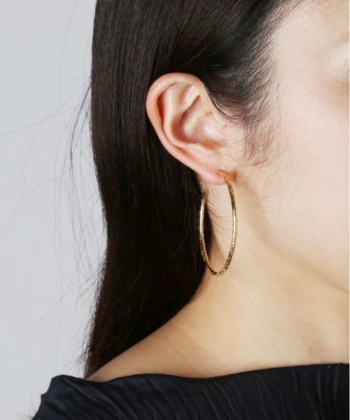 IOSSELLIANI（イオッセリアーニ）の「Iosselliani/CLASSIC COLLECTION Sabbia ピアス（ピアス（両耳用）・レディース・ゴールド・FREE）」の2枚目の写真