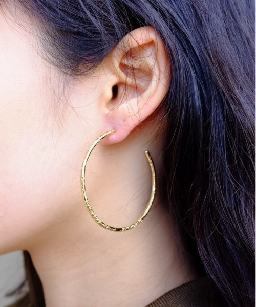 IOSSELLIANI（イオッセリアーニ）の「Iosselliani/CLASSIC COLLECTION Sabbia ピアス（ピアス（両耳用）・レディース・ゴールド・FREE）」の6枚目の写真