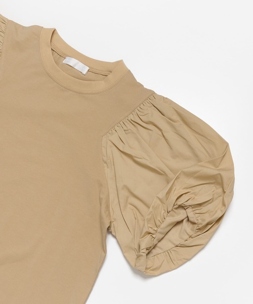 SENSE OF PLACE by URBAN RESEARCH（センスオブプレイスバイアーバンリサーチ）の「ボリュームスリーブドッキングトップ（Tシャツ/カットソー・レディース・オフホワイト/ベージュ/ブラック・ONE）」の18枚目の写真